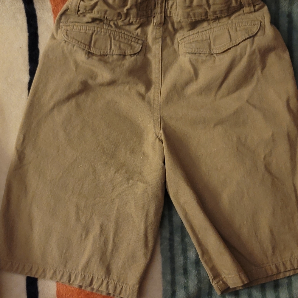 Shorts - Picture 2 of 5